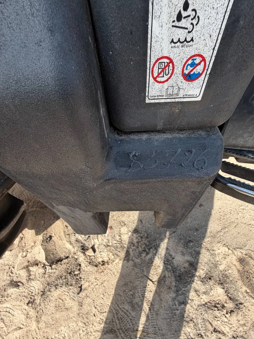 Фото 6 з ремонту — Ремонт паливного бака Case Farmall 90C