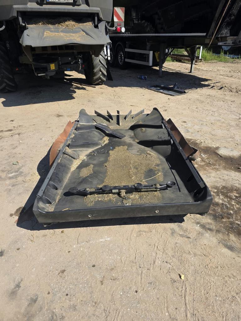 Фото 5 з ремонту — Ремонт стрясної дошки Massey Ferguson Ideal 7