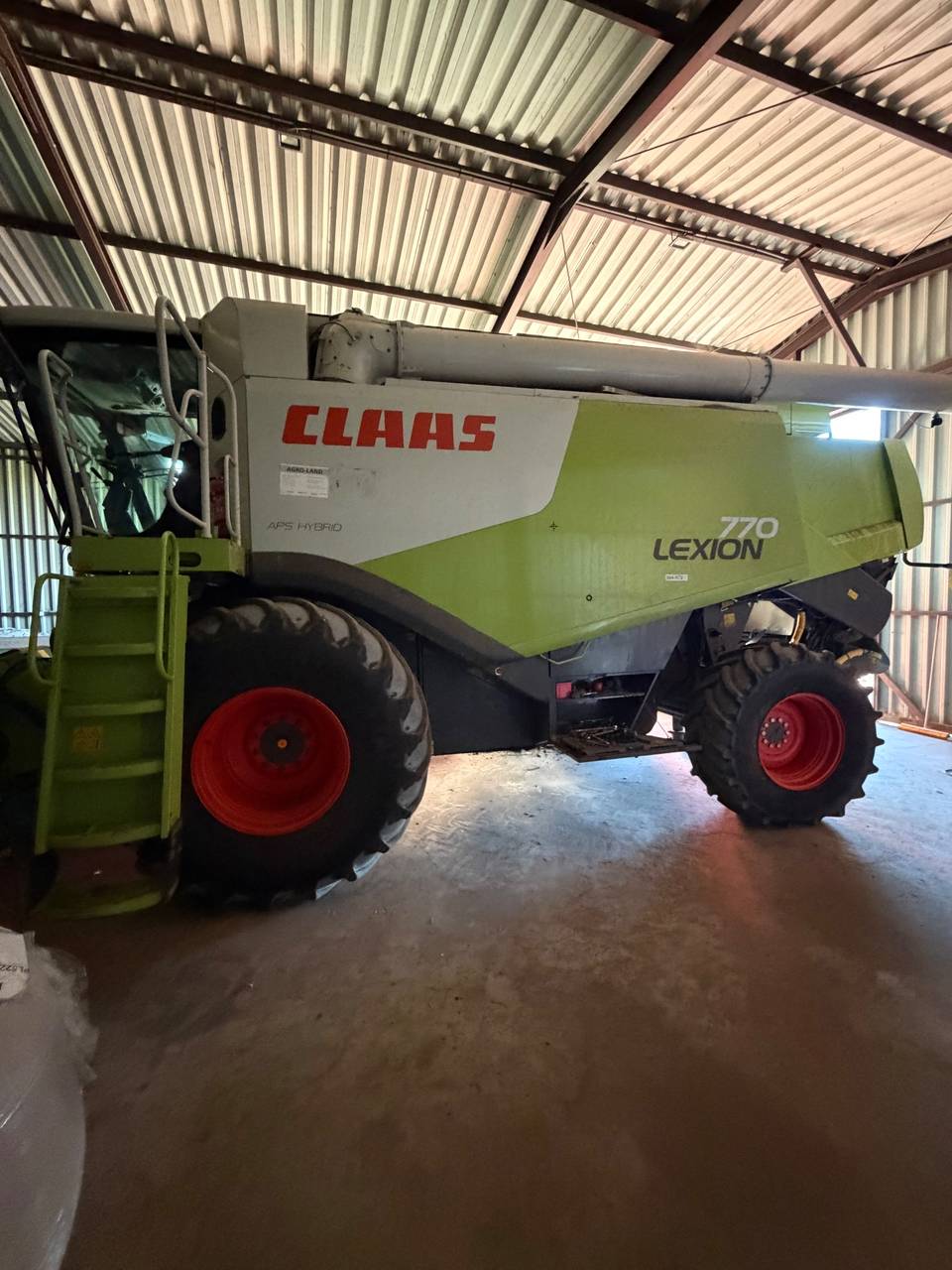Фото 7 з ремонту — Ремонт паливного бака Claas Lexion 770