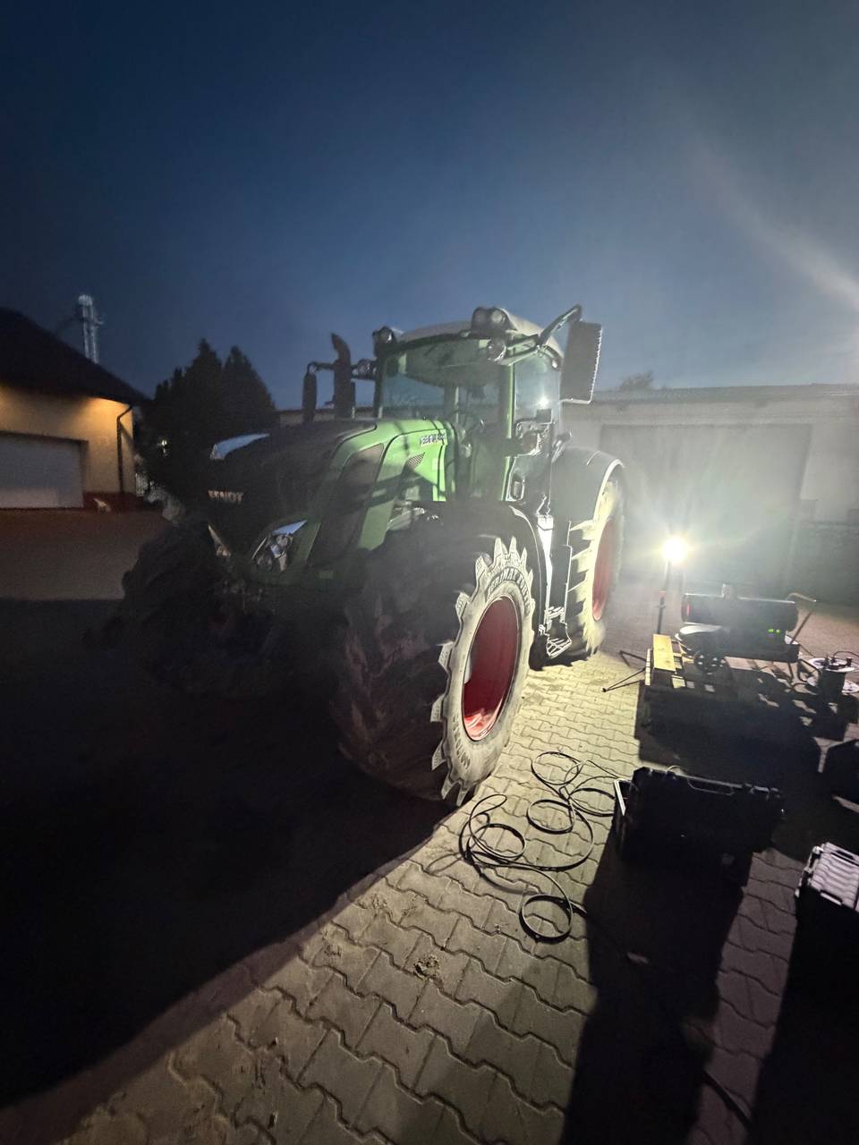 Фото 6 з ремонту — Ремонт паливного бака Fendt 826